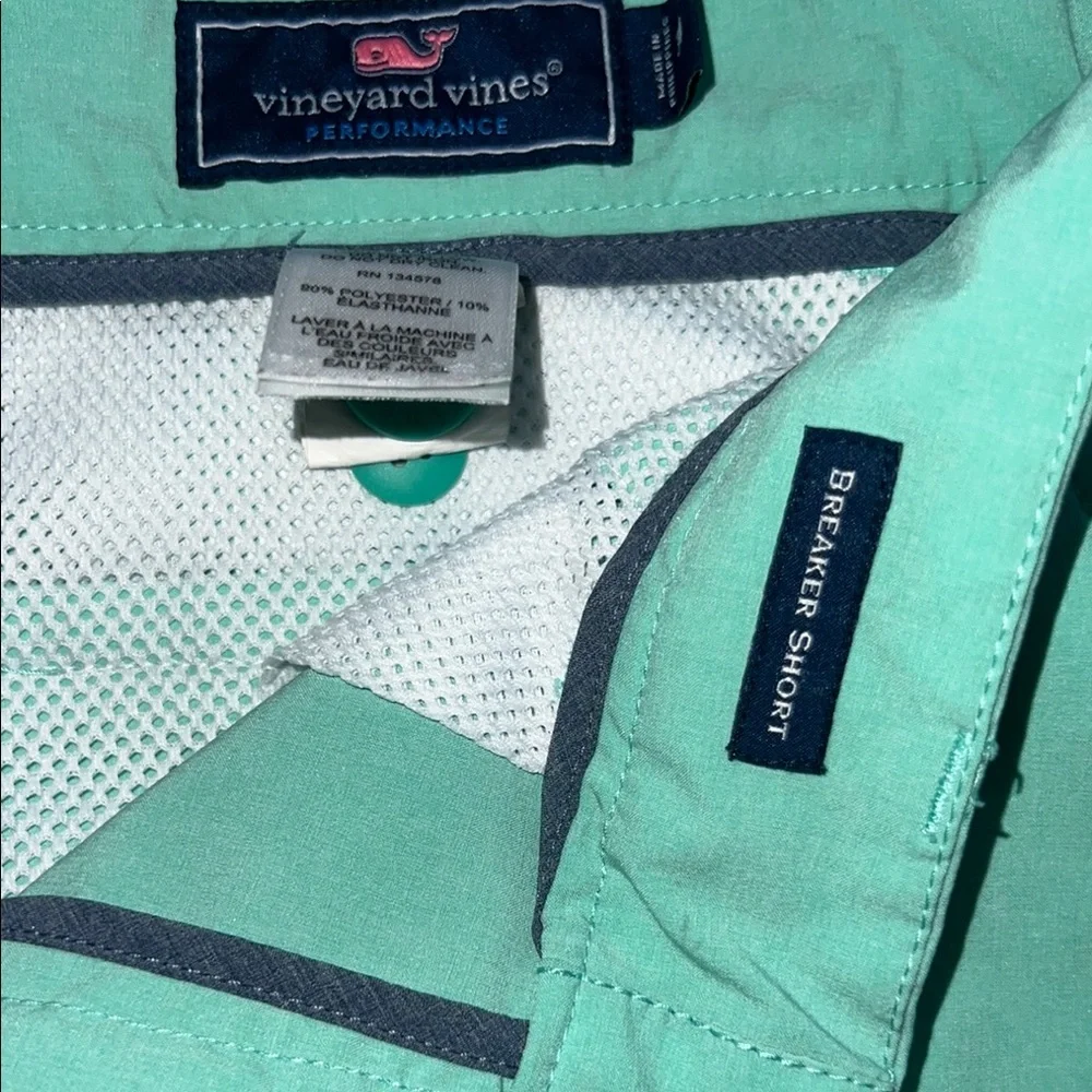 Vineyard Vines 8" Performance Breaker Short 10% Spandex Mint Green Size 30 - Picture 3 of 4